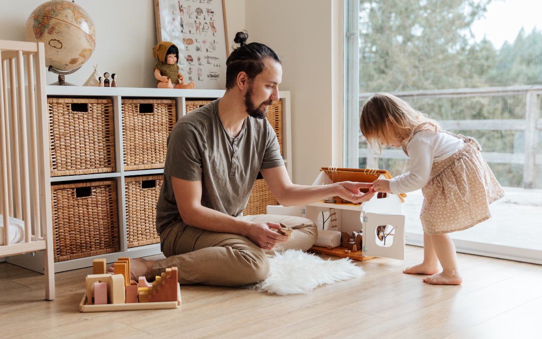 papa joue avec sa fille